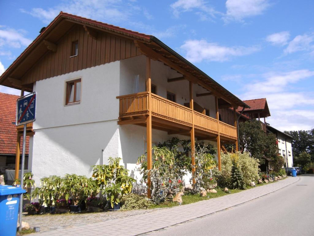 Appartementhaus Elisabeth Winklhofer Bad Fussing Exterior photo