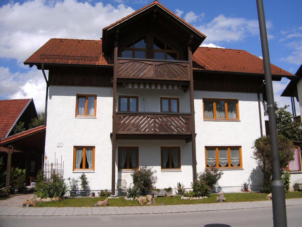 Appartementhaus Elisabeth Winklhofer Bad Fussing Exterior photo